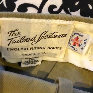 The Tailored Sportsman Trophy Hunter Breeches belted Women's Approx Size 26.